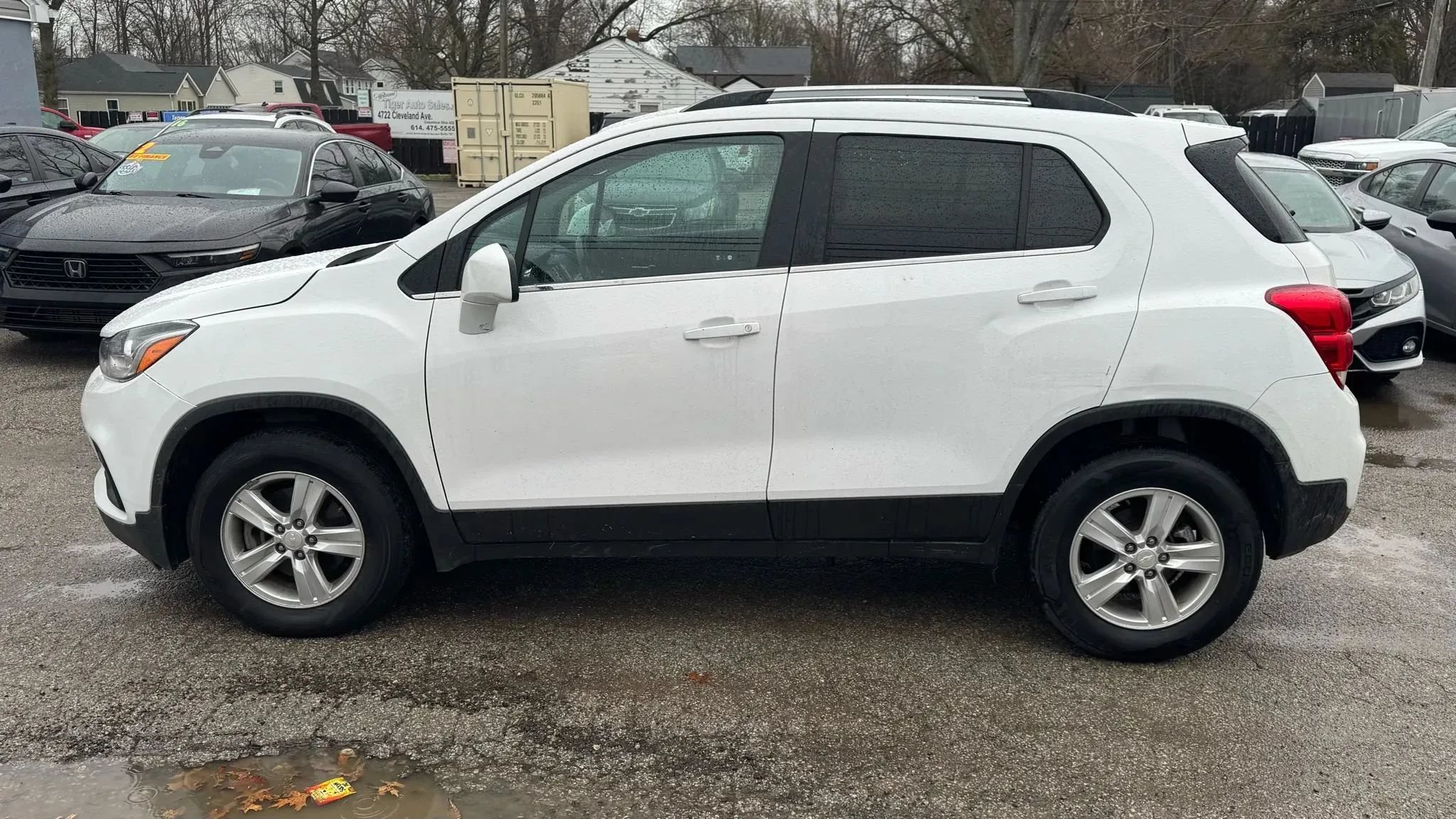 Used 2020 Chevrolet Trax LT AWD/4WD image 2