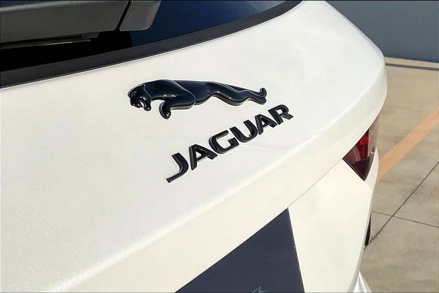 New 2026 Jaguar F-PACE R-Dynamic S image 9