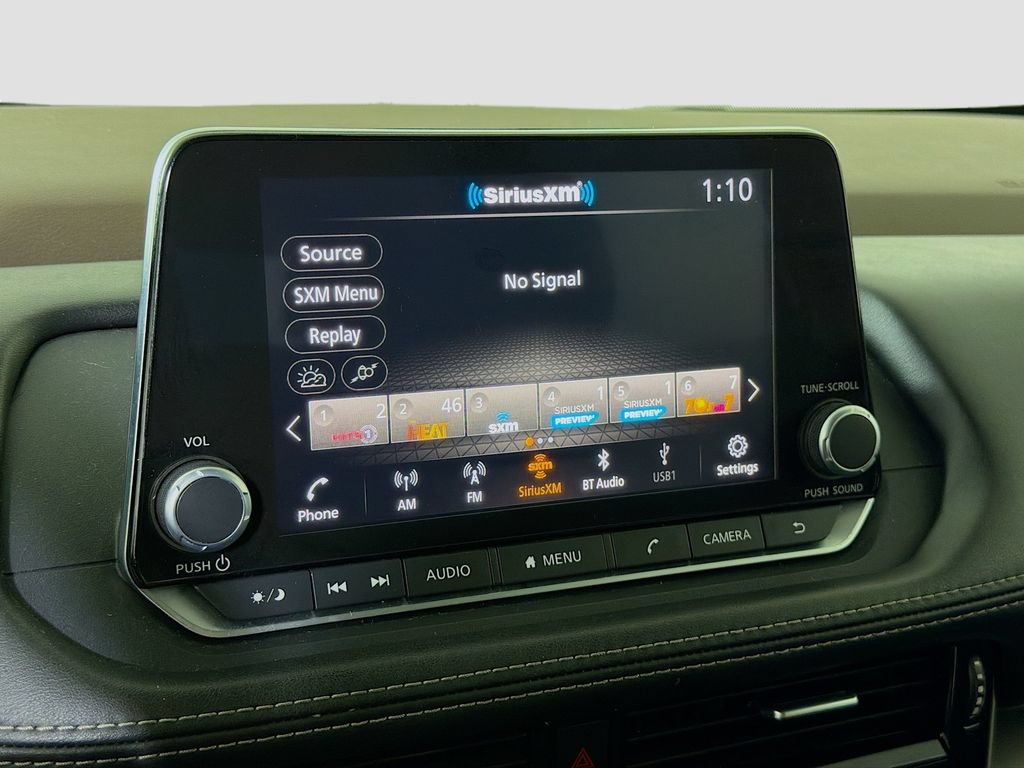 Used 2022 Nissan Rogue SV FWD image 17