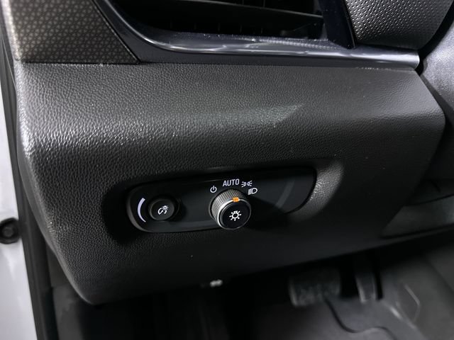 Used 2023 Chevrolet Traverse Premier w/ Redline Edition FWD image 18