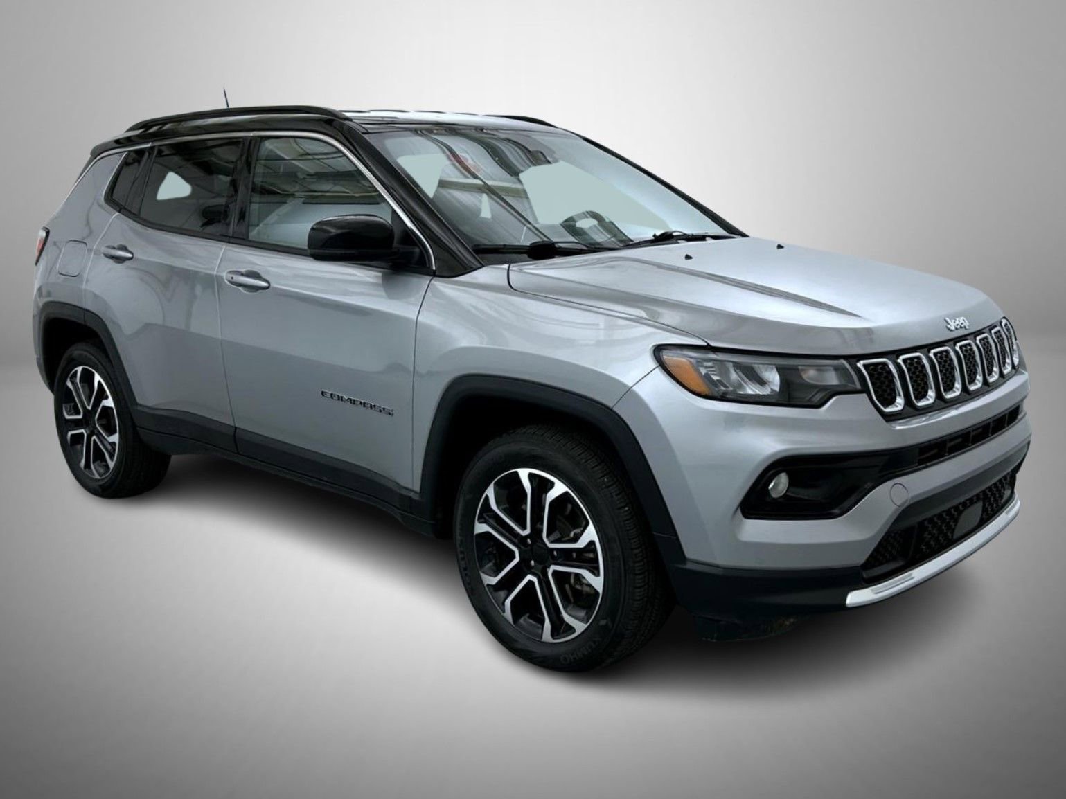 Certified 2023 Jeep Compass Limited AWD/4WD image 3