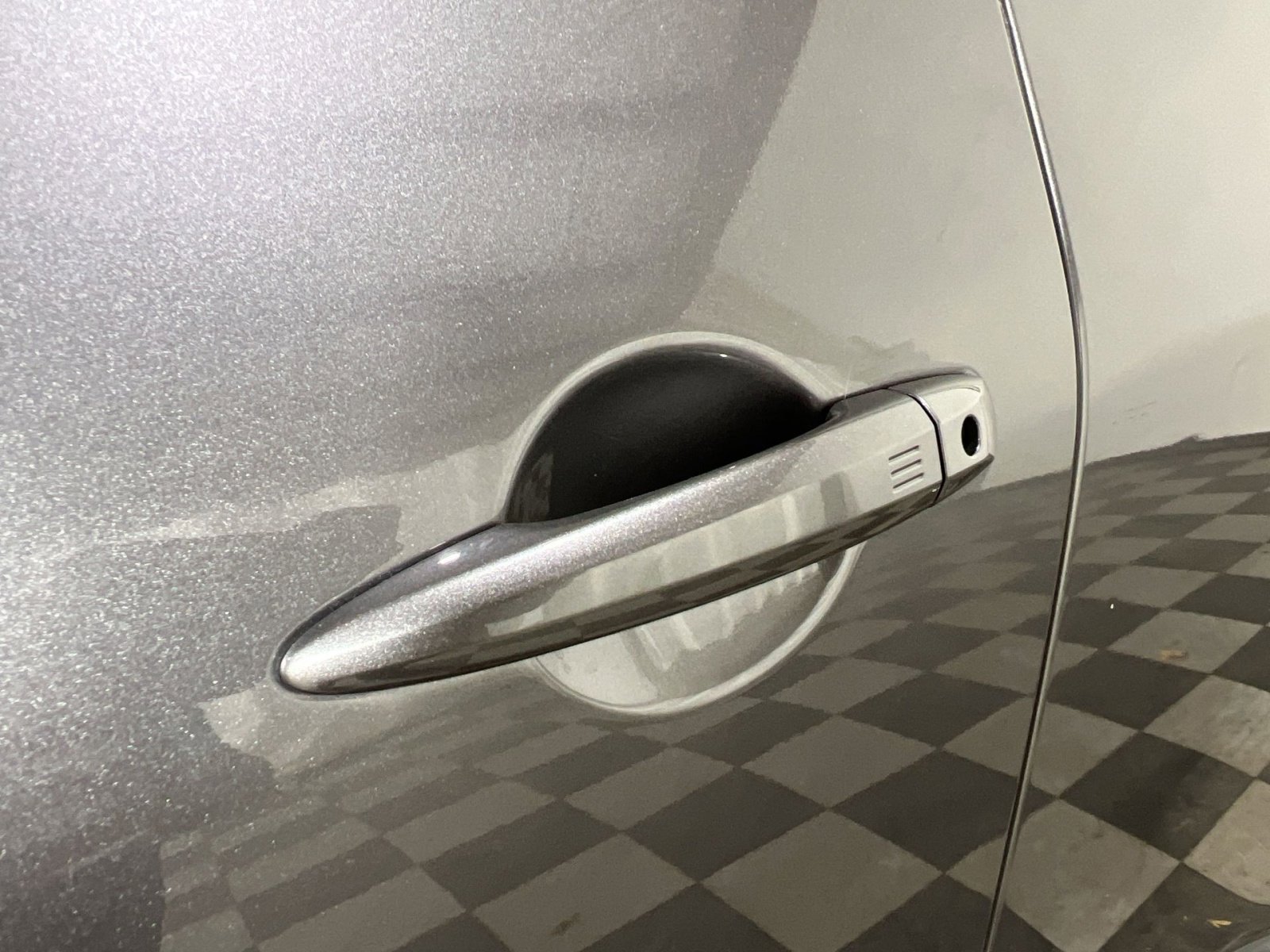 Used 2022 Nissan Pathfinder Platinum w/ Cargo Package image 15