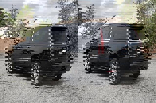 Used 2017 Cadillac Escalade ESV Premium Luxury image 6