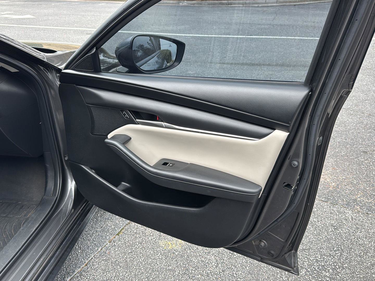 Used 2020 MAZDA MAZDA3 Sedan w/ Select Package image 12