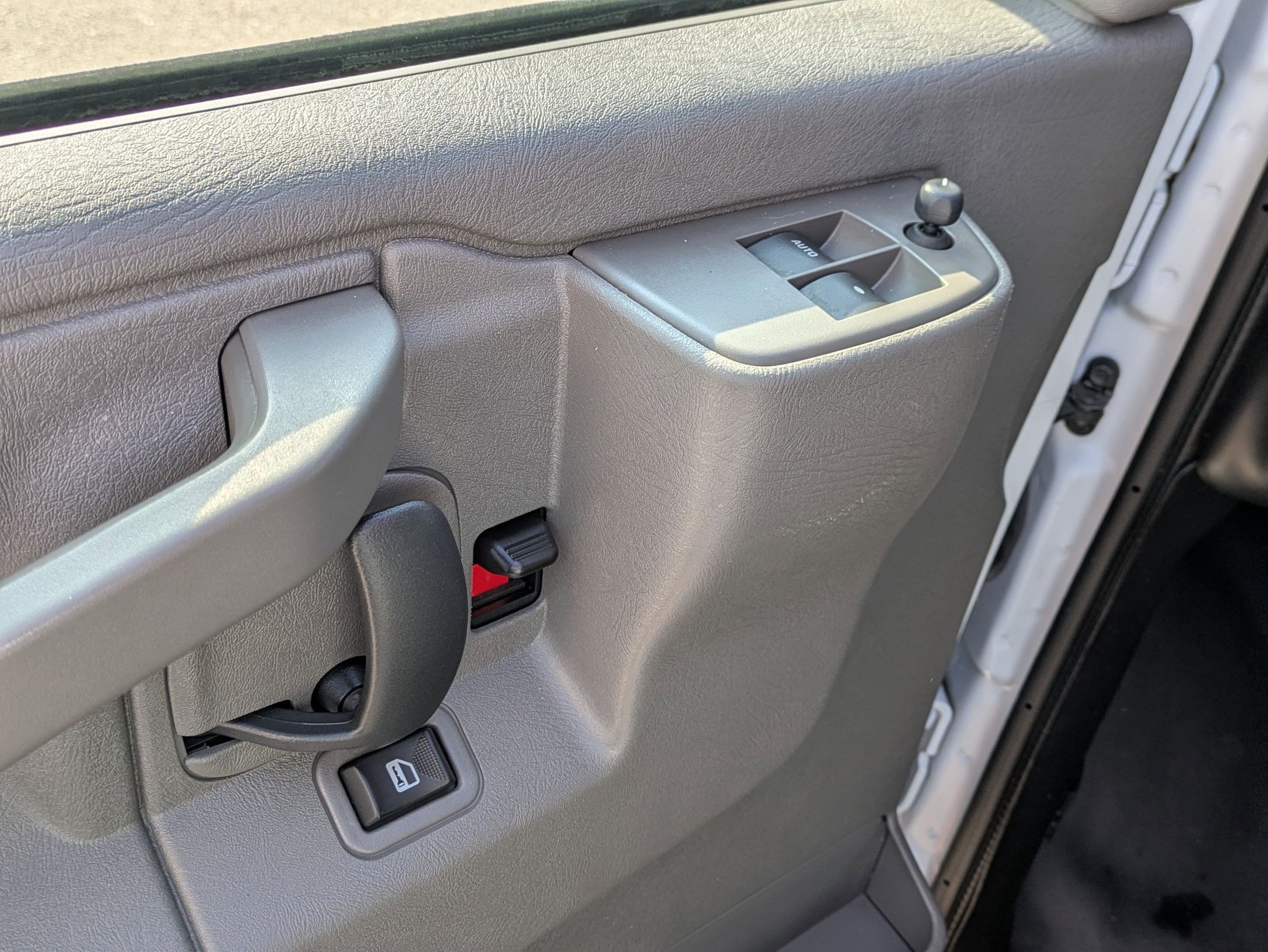 Used 2024 Chevrolet Express 2500 Work Van w/ Driver Convenience Package image 11