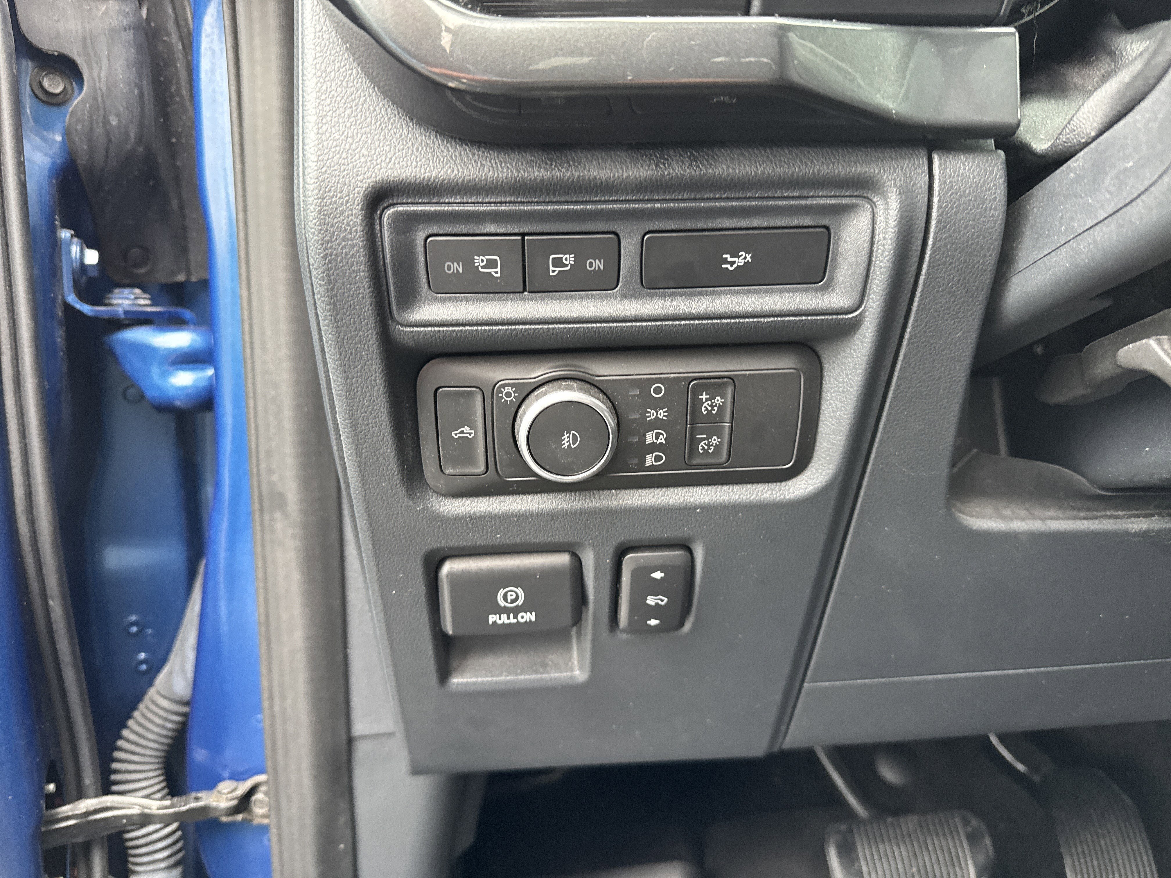 Used 2022 Ford F150 XLT w/ Equipment Group 302A High image 24