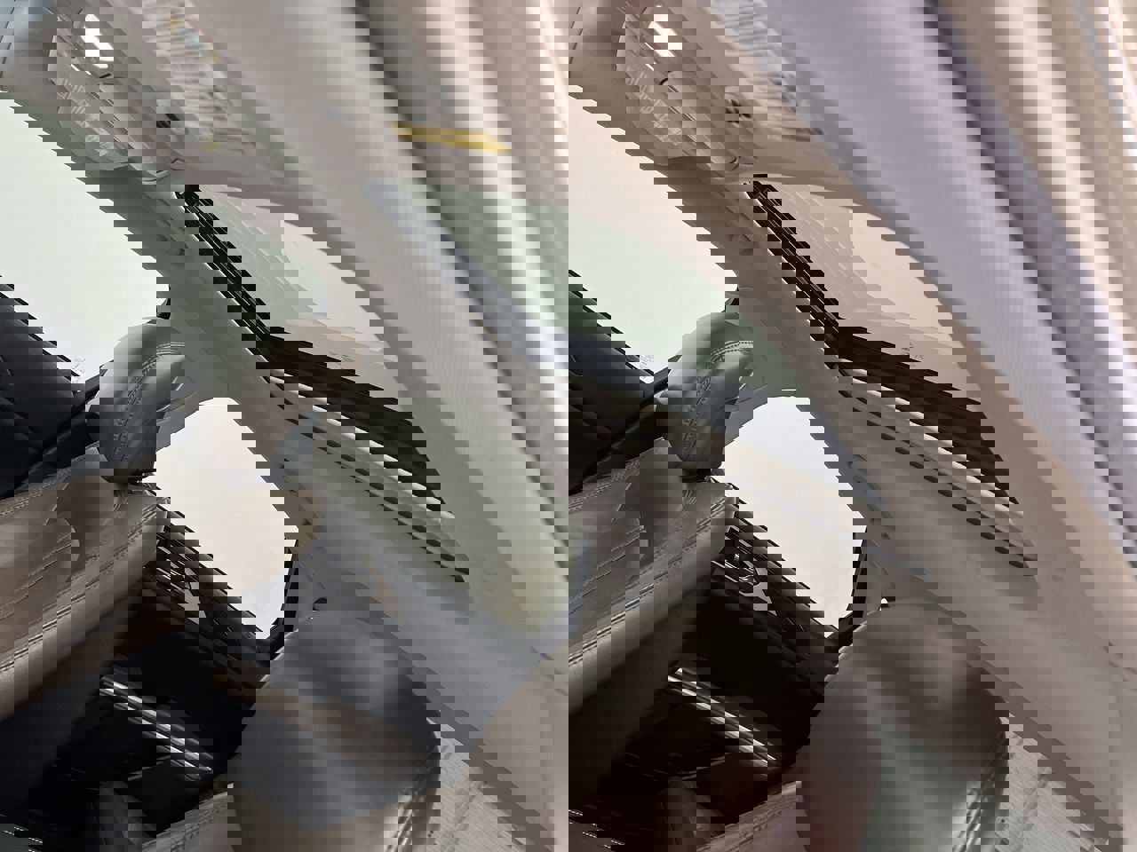 Used 2014 Lincoln MKZ image 7