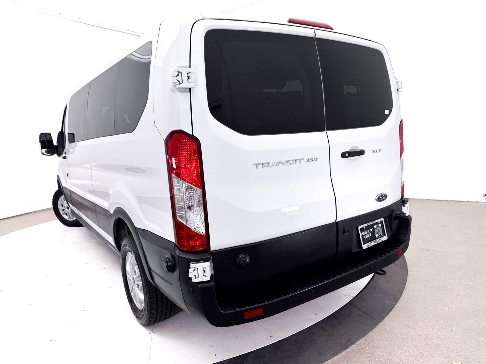 Used 2024 Ford Transit 350 XLT RWD image 7