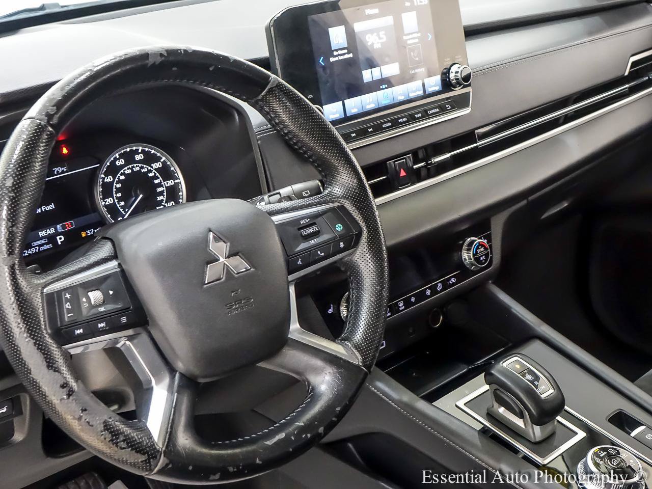 Used 2023 Mitsubishi Outlander SE FWD image 15