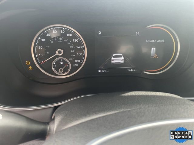 Used 2023 Genesis G70 2.0T image 12