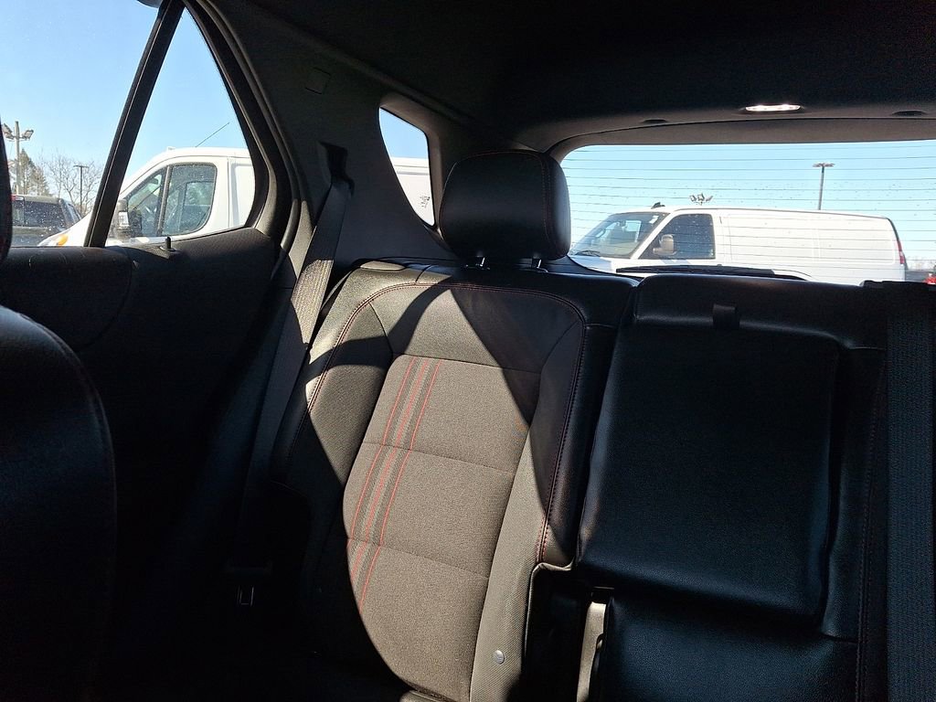 Used 2024 Chevrolet Equinox RS image 19