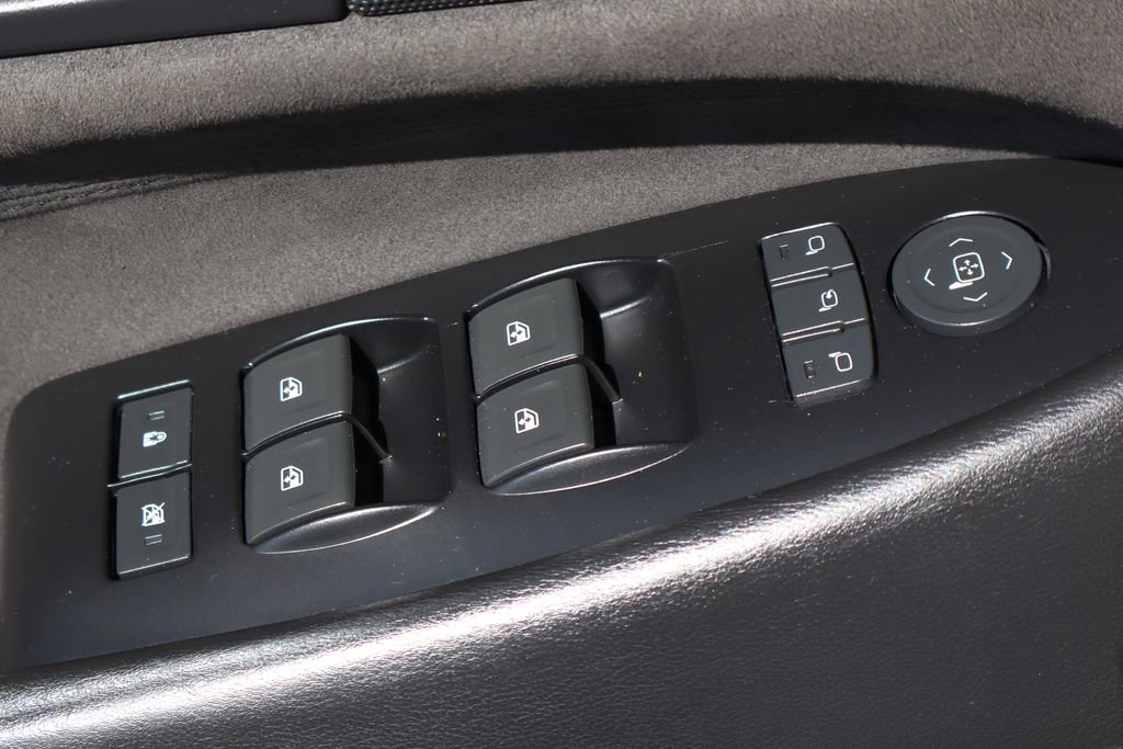 Used 2018 Cadillac Escalade ESV Platinum image 19