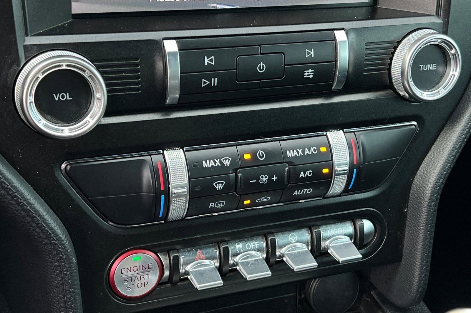 Used 2021 Ford Mustang Coupe w/ Equipment Group 101A image 26