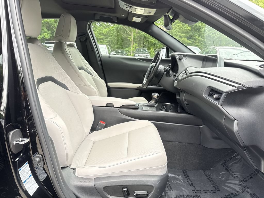 Used 2022 Lexus UX 250h w/ Premium Package AWD/4WD image 26