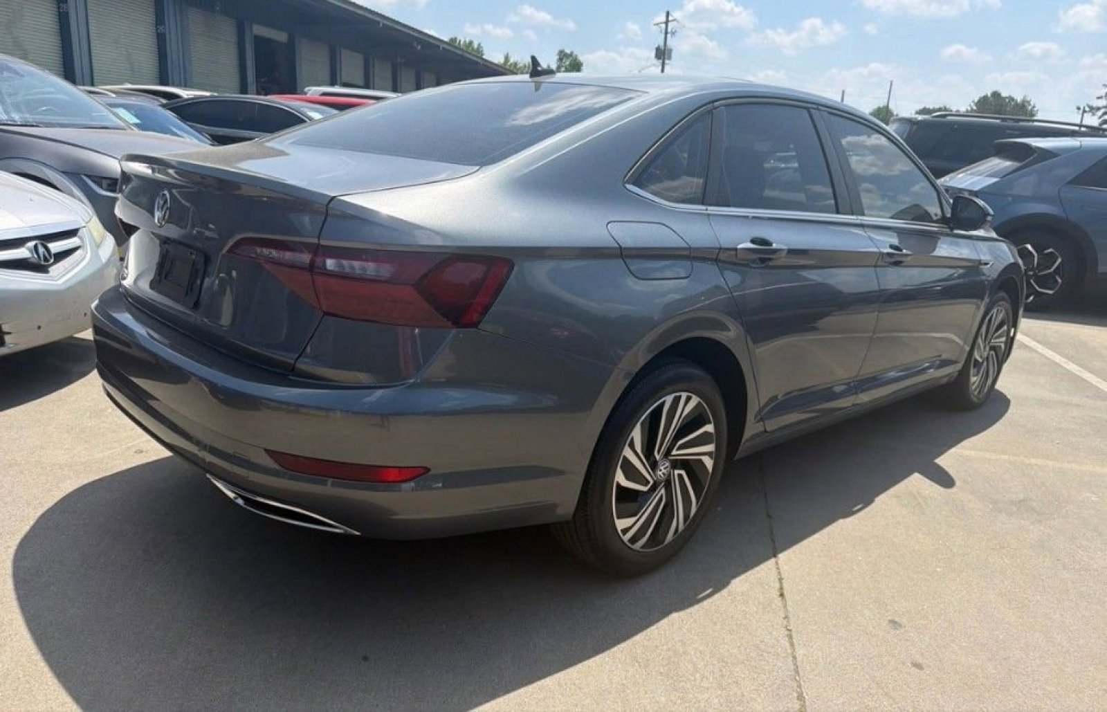 Used 2020 Volkswagen Jetta SEL Premium FWD image 6