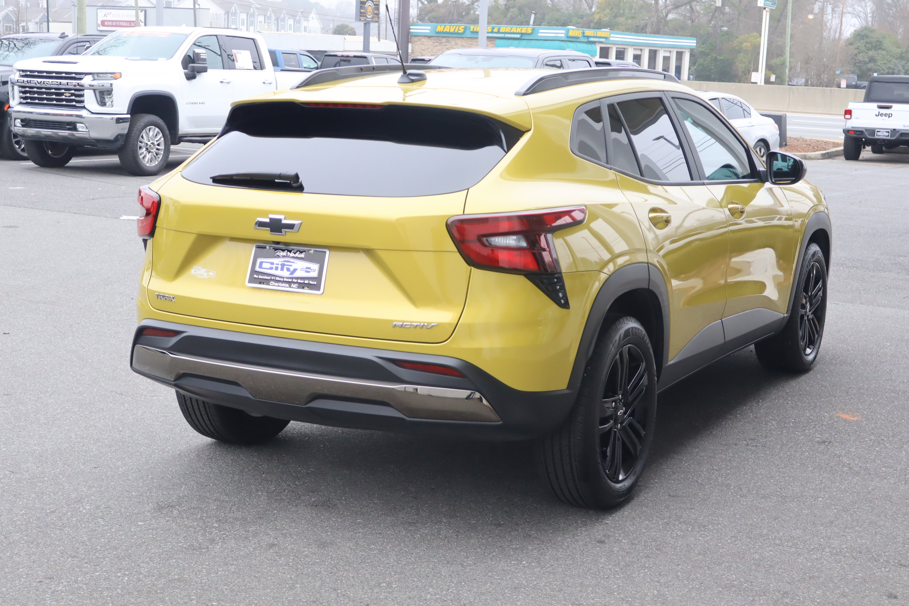 Certified 2024 Chevrolet Trax ACTIV w/ Sunroof Package image 10