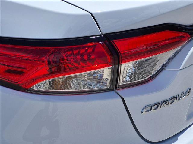 Used 2023 Toyota Corolla LE FWD image 9