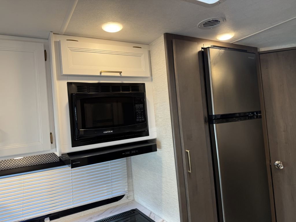 Used 2024 Ford E-350 and Econoline 350 Super Duty w/ Motorhome Prep Package image 52