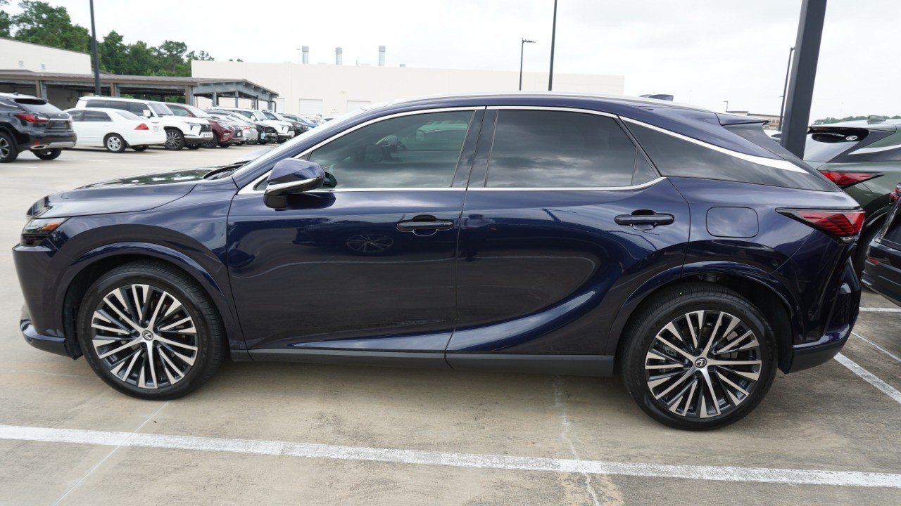 Certified 2023 Lexus RX 350 Premium Plus w/ Cold Area Package FWD image 4