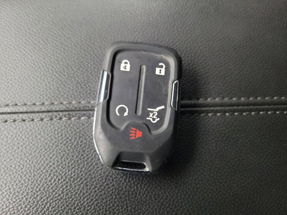 Used 2024 GMC Terrain SLE w/ Driver Convenience Package FWD image 32