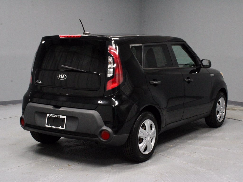 Used 2015 Kia Soul FWD image 10