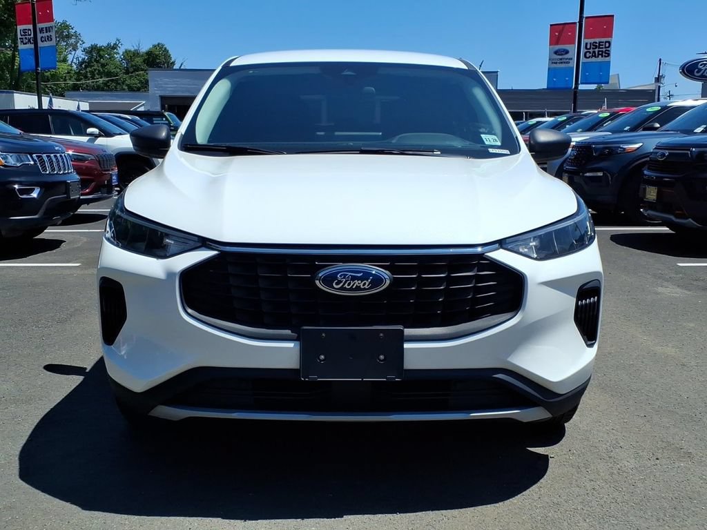 Used 2023 Ford Escape Active w/ Tech Pack #1 AWD/4WD image 5