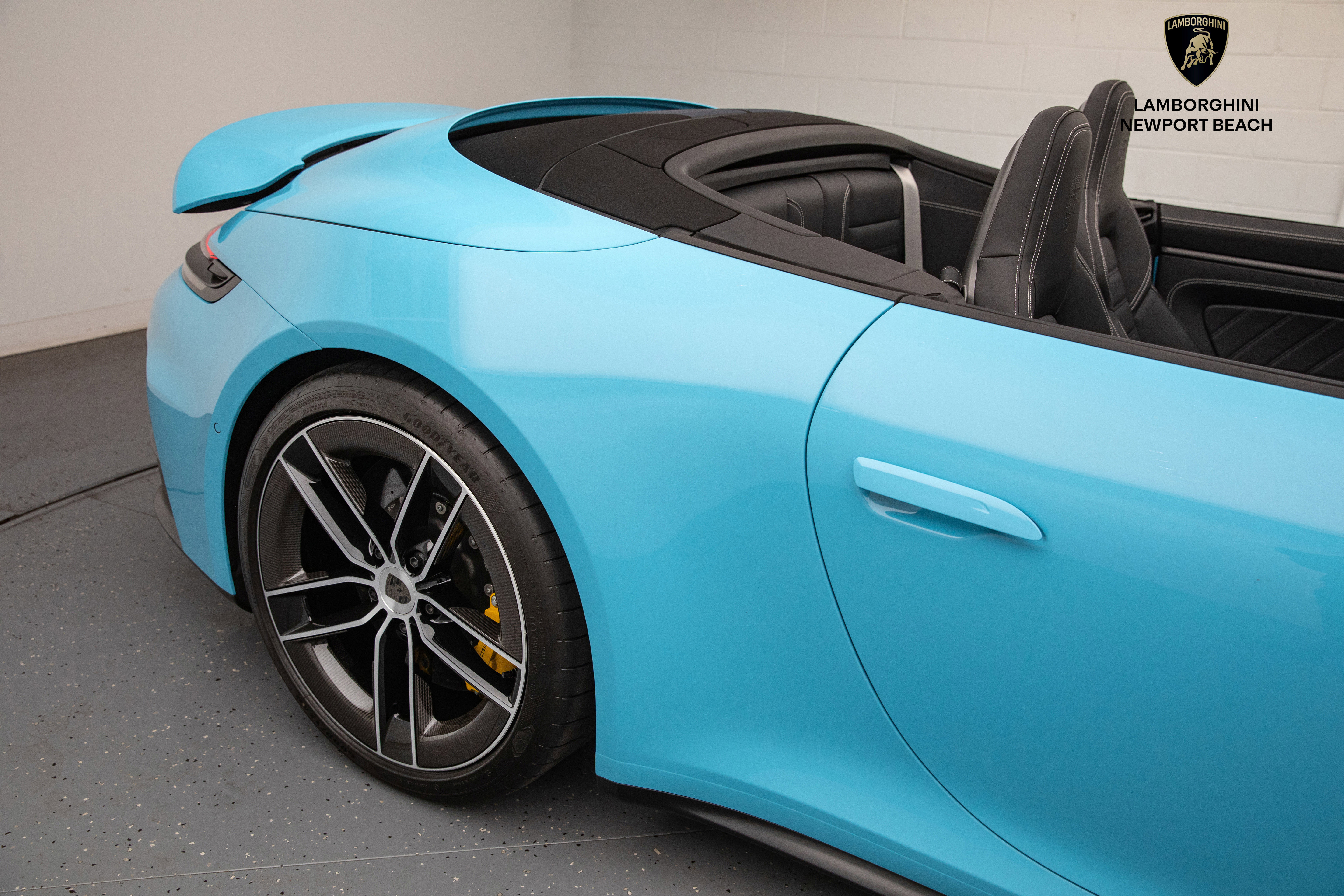Used 2025 Porsche 911 GTS image 6