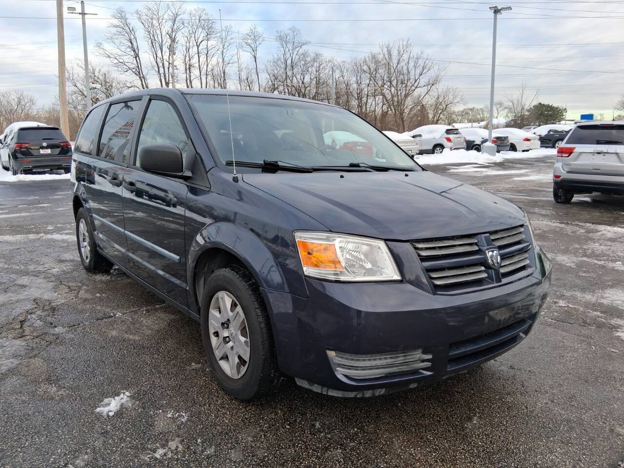 Used 2008 Dodge Grand Caravan SE image 3