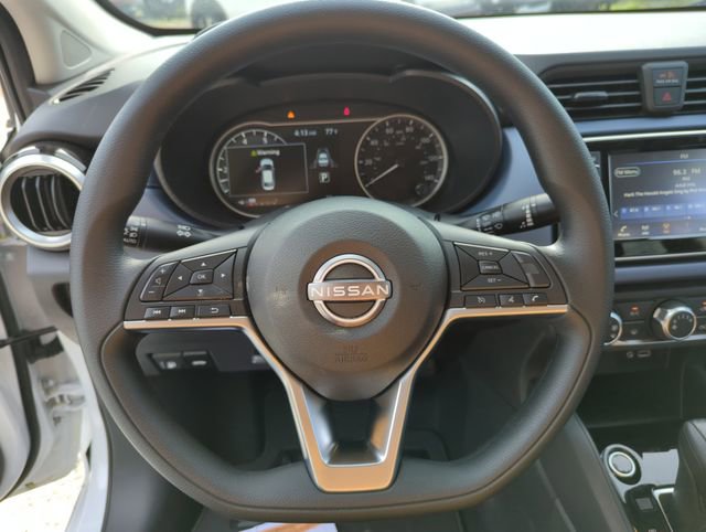 New 2025 Nissan Versa SV w/ Trunk Package FWD image 29