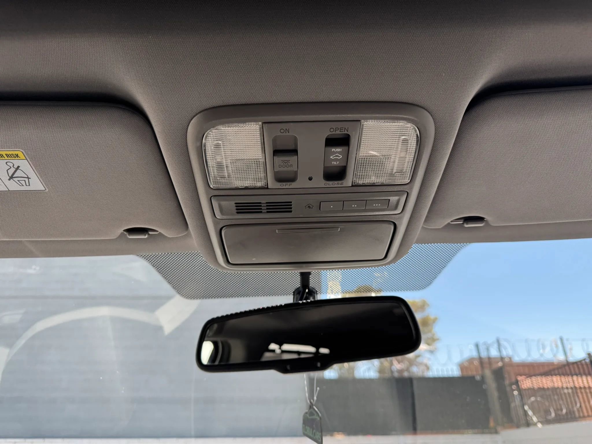 Used 2015 Honda Pilot Touring image 35