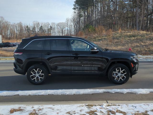 Used 2024 Jeep Grand Cherokee Limited image 14