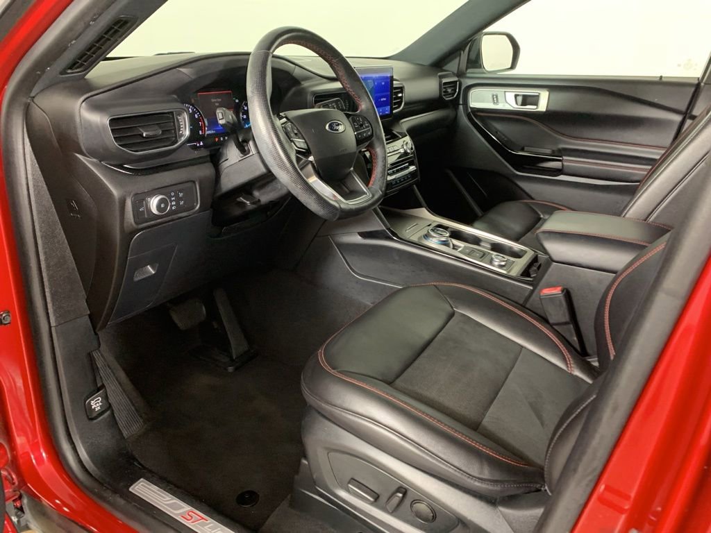 Used 2022 Ford Explorer ST-Line w/ Class IV Trailer Tow Package image 30