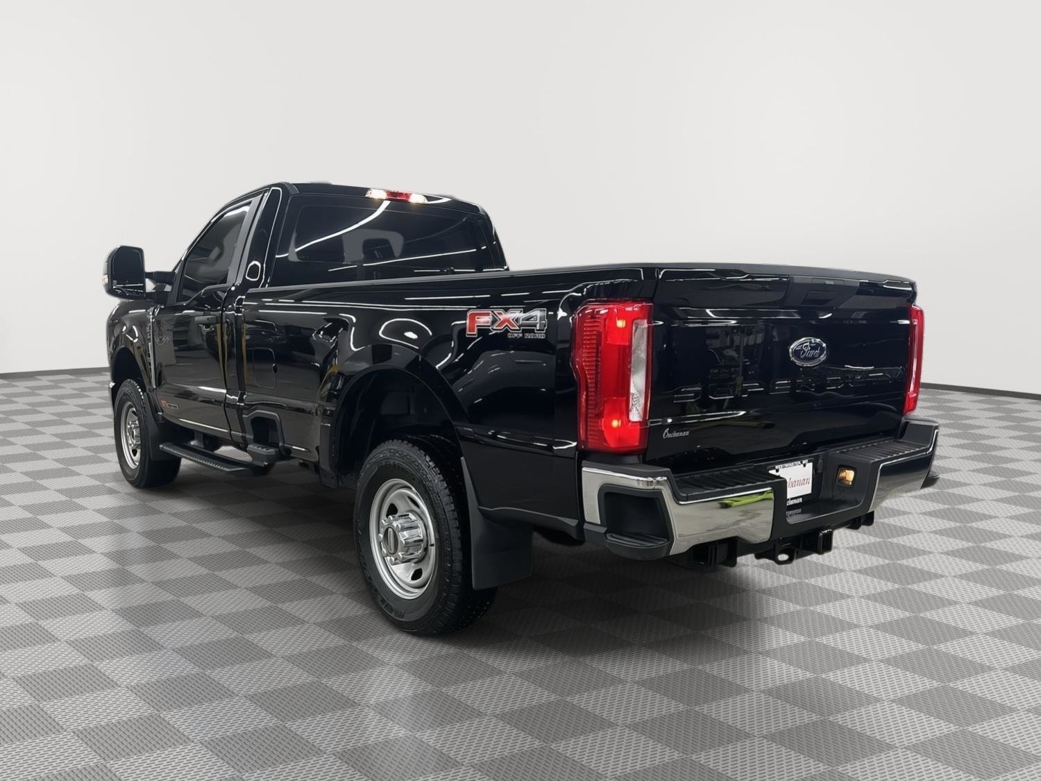 Used 2024 Ford F350 XL w/ FX4 Off-Road Package image 6