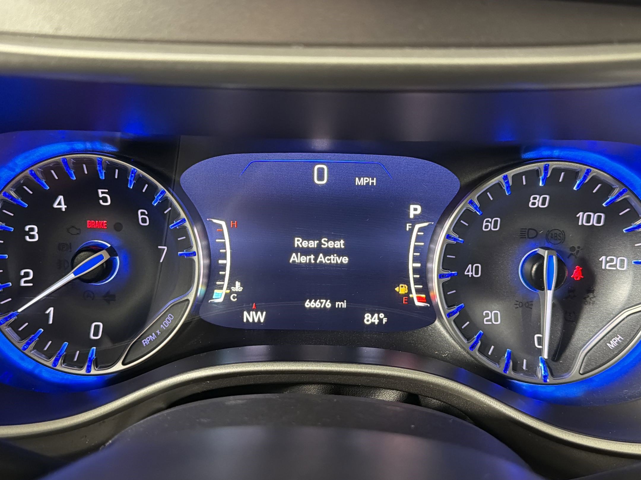 Used 2023 Chrysler Pacifica Touring-L FWD image 17