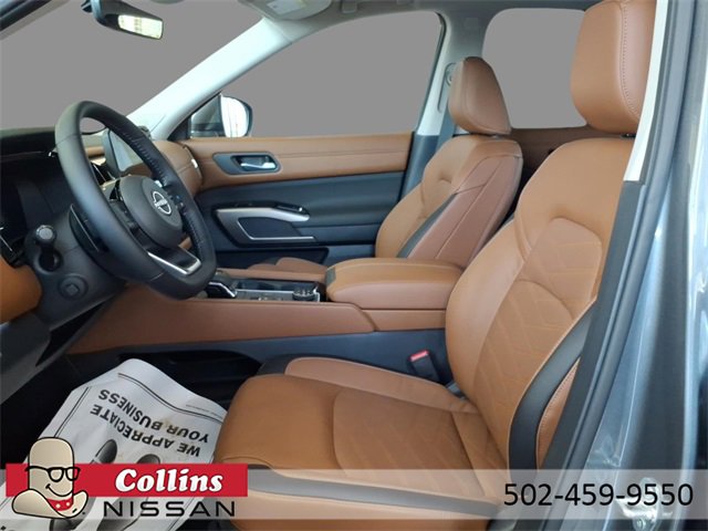 New 2025 Nissan Pathfinder Platinum image 15