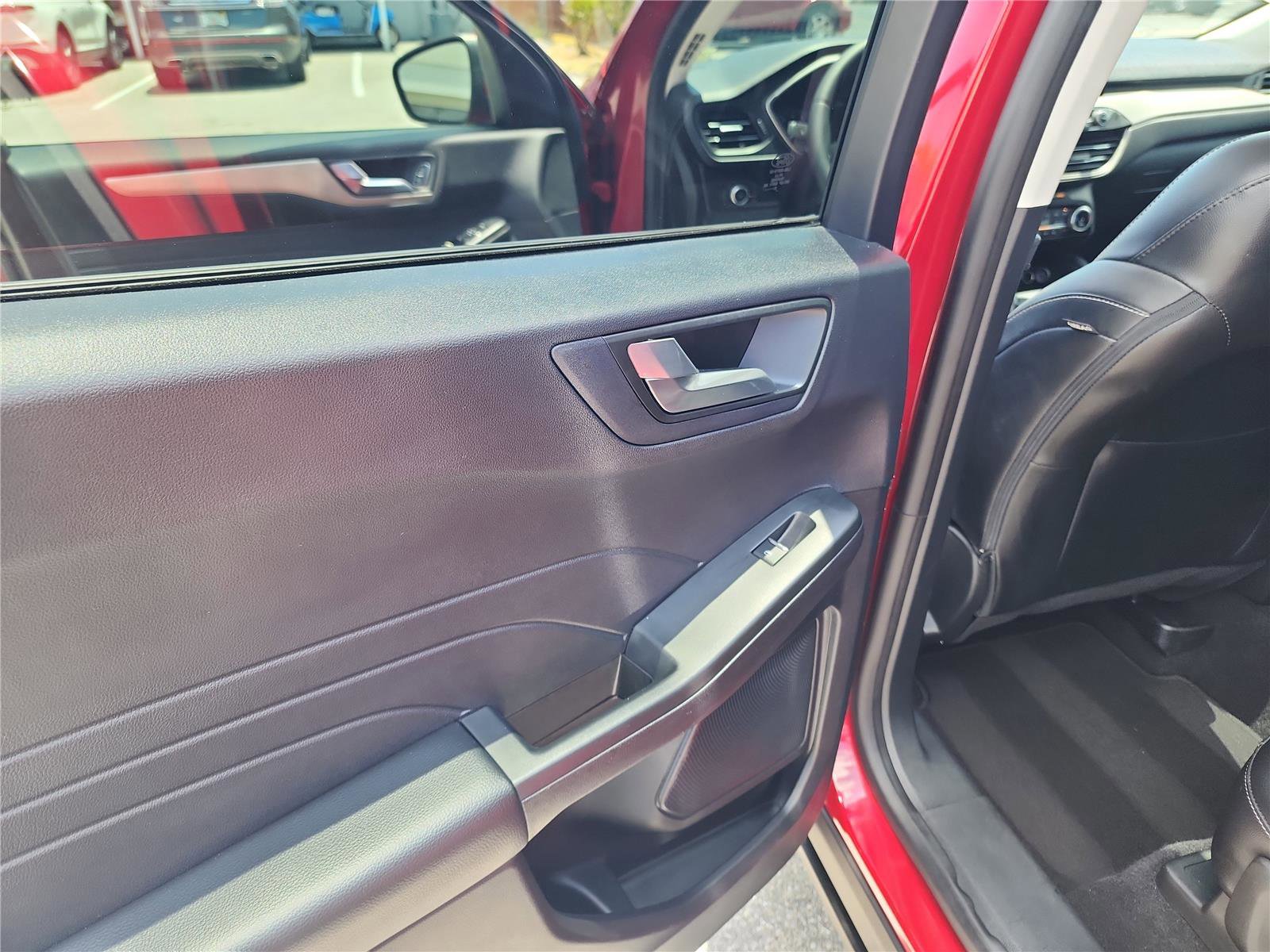 Used 2022 Ford Escape SEL FWD image 21