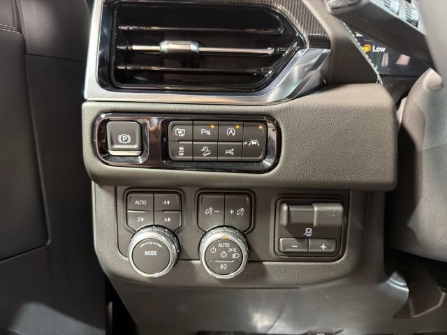 Used 2026 GMC Yukon Elevation w/ Elevation Premium Package AWD/4WD image 26