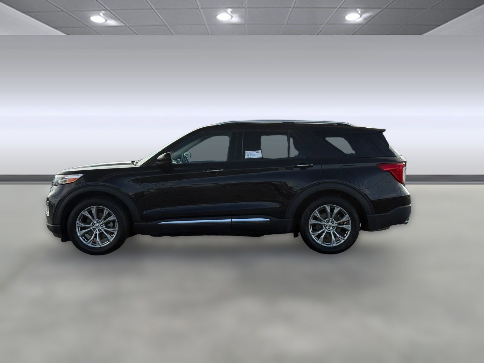 Used 2023 Ford Explorer Limited image 2