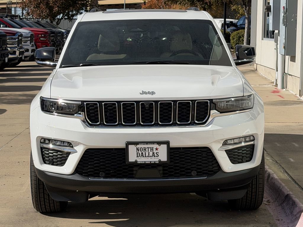 New 2025 Jeep Grand Cherokee Limited w/ Luxury Tech Group II image 3