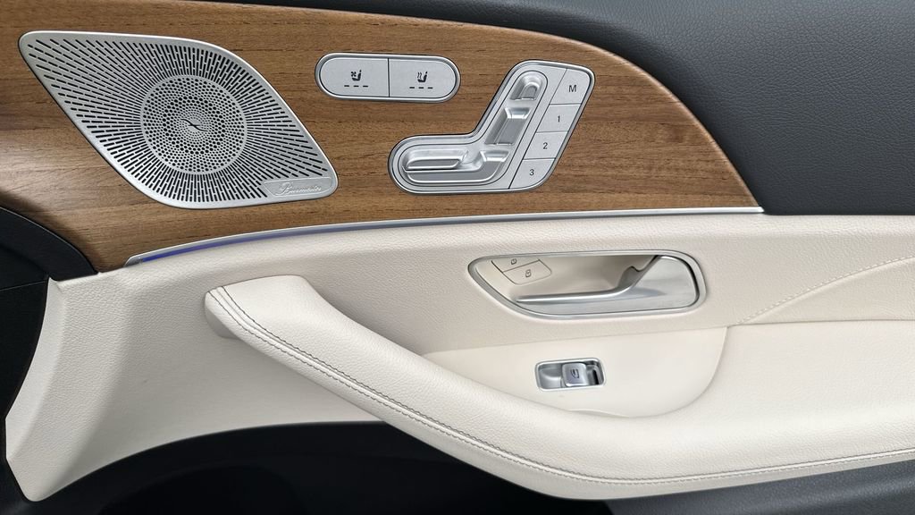 Used 2024 Mercedes-Benz GLE 450 4MATIC image 45