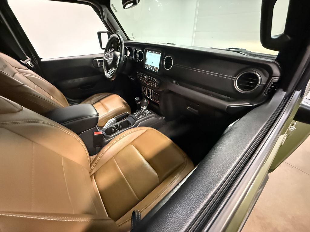 Used 2023 Jeep Wrangler Unlimited Sahara w/ Dual Top Group AWD/4WD image 59