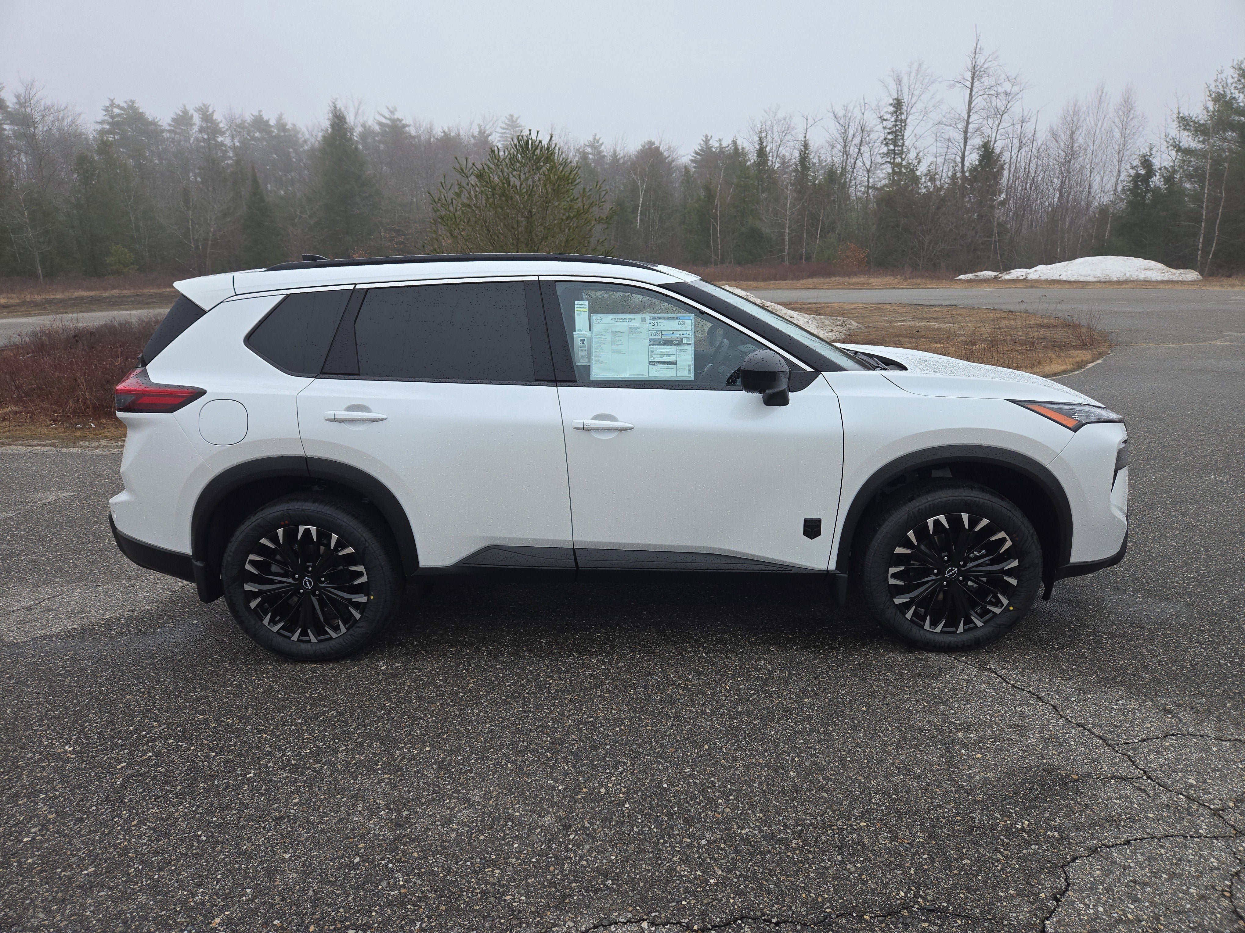 New 2026 Nissan Rogue SV AWD/4WD image 4
