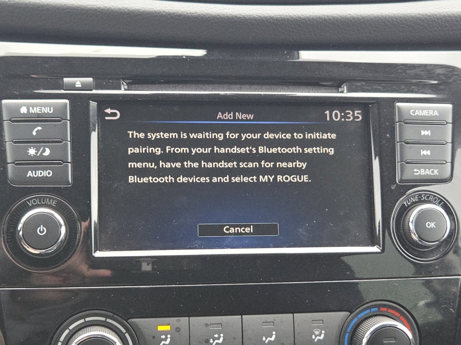 Used 2019 Nissan Rogue S image 28