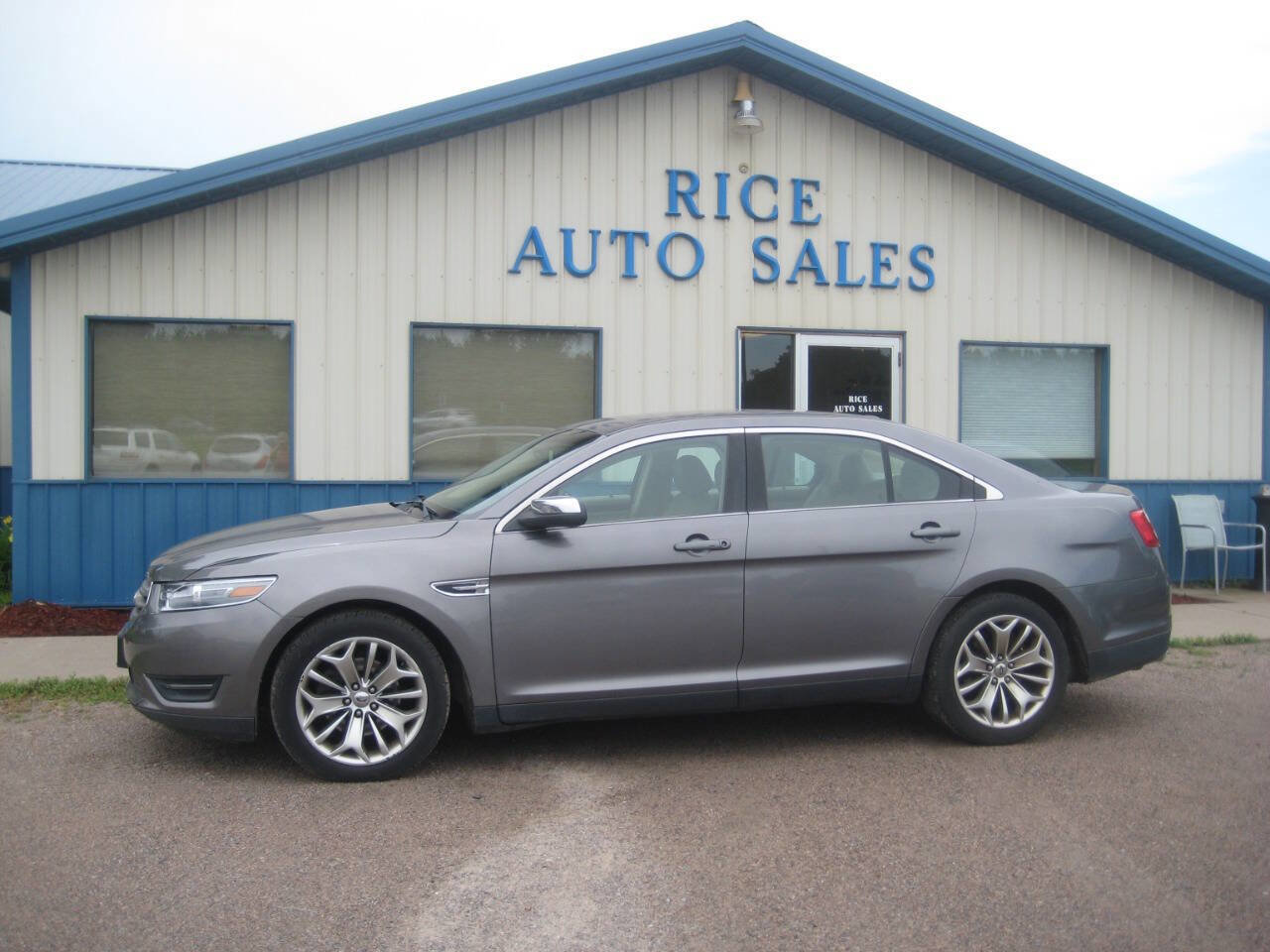 Used 2013 Ford Taurus Limited