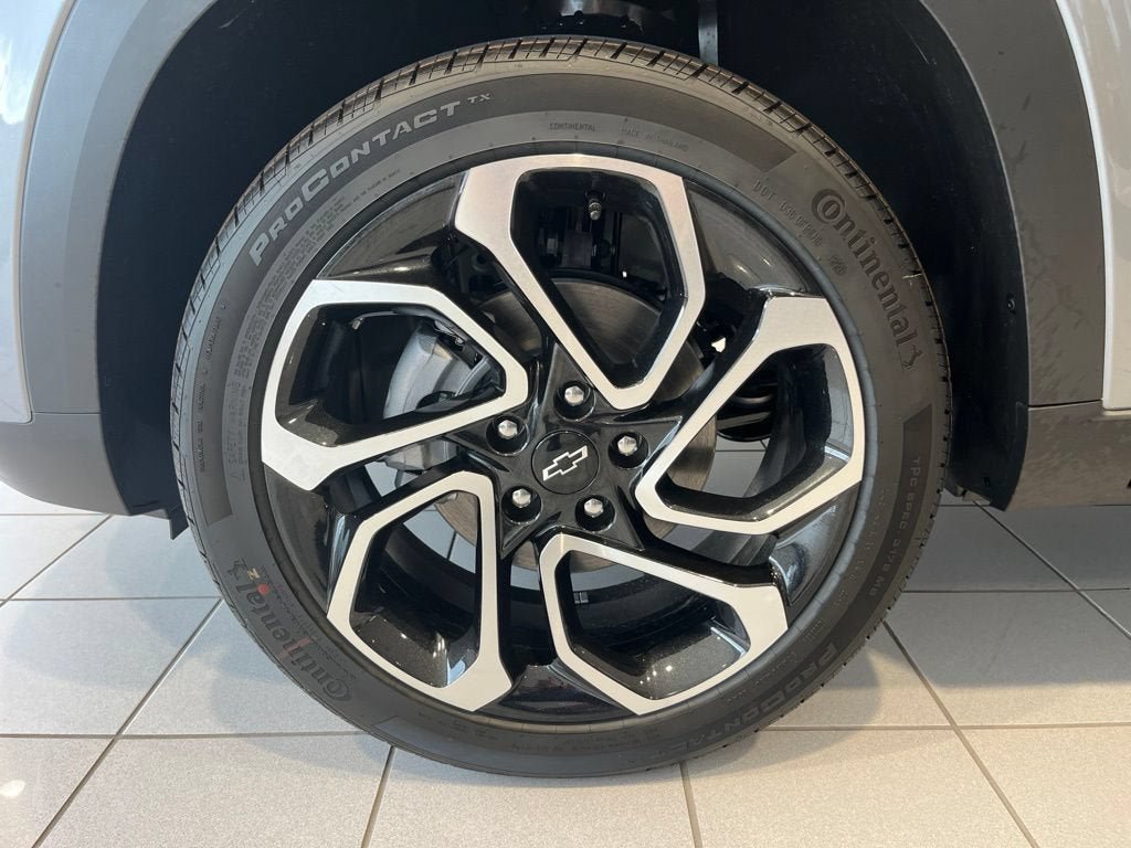 New 2026 Chevrolet Trax RS w/ Driver Confidence Package FWD image 6