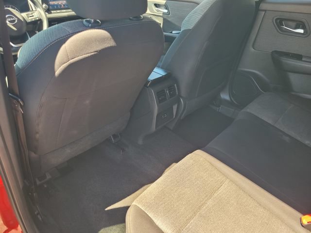 Certified 2023 Nissan Rogue SV FWD image 14