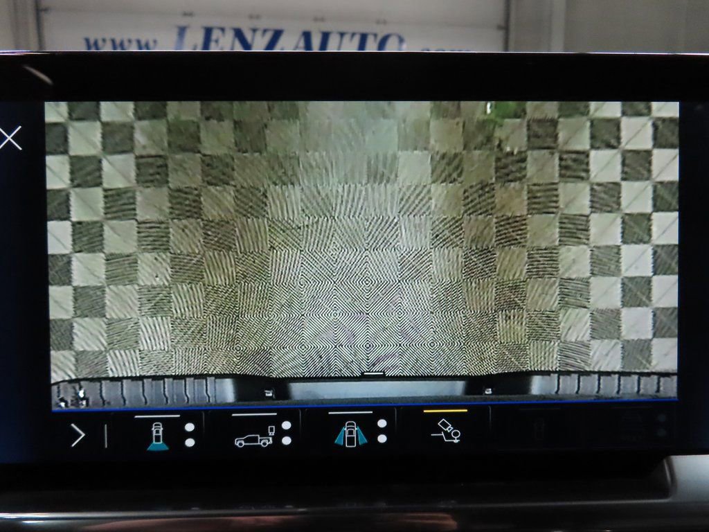 Used 2025 Chevrolet Silverado 2500 LT w/ Trail Boss Package image 24