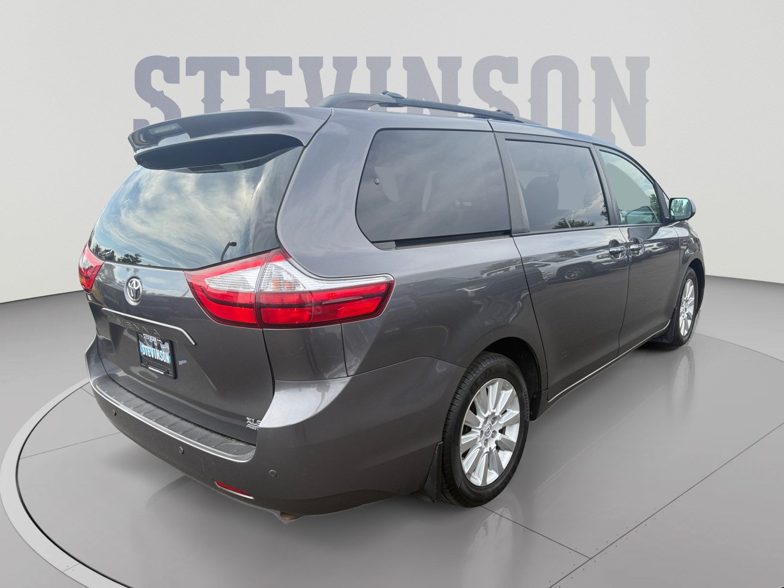 Used 2015 Toyota Sienna XLE Premium AWD/4WD image 5