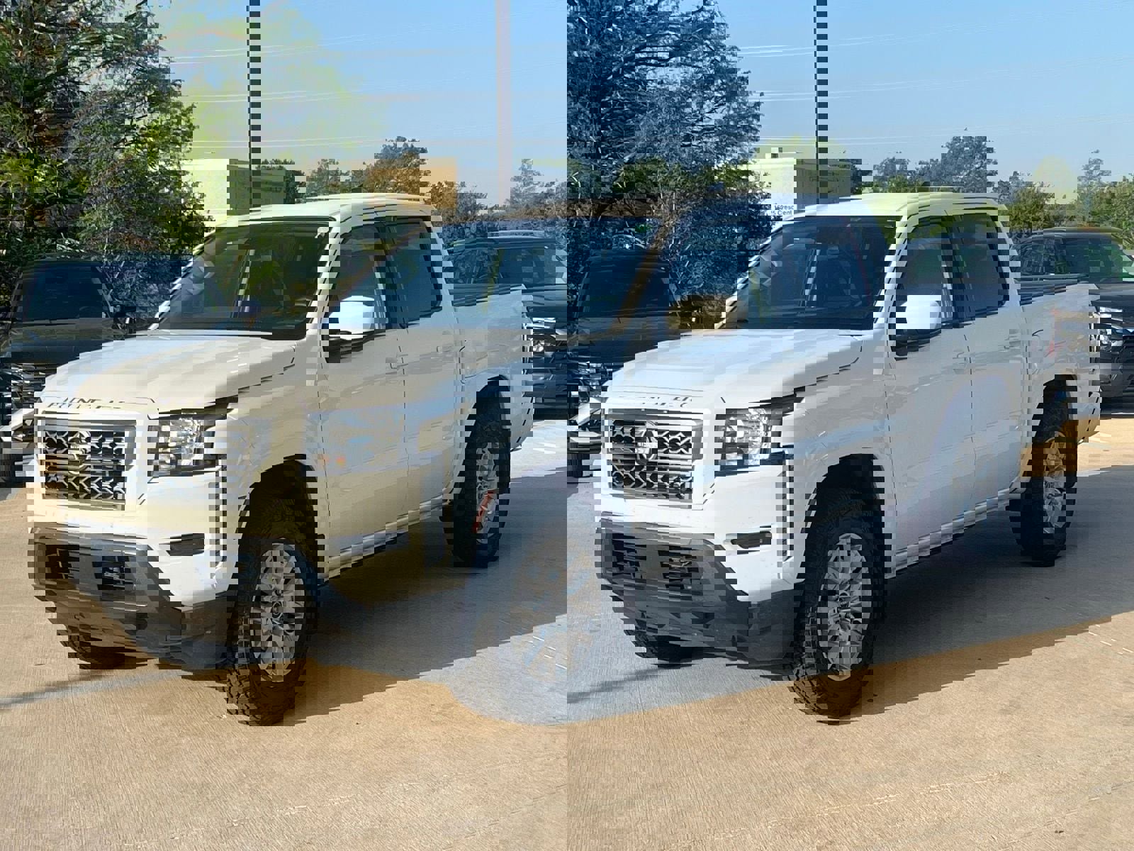 Used 2022 Nissan Frontier SV w/ Technology Package image 5