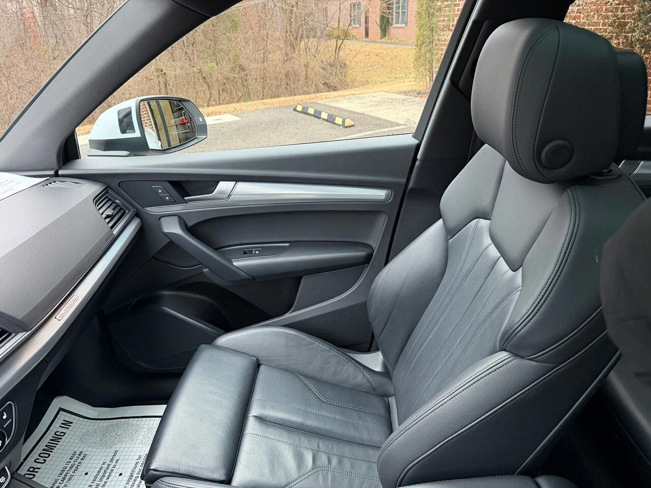 Used 2020 Audi Q5 2.0T Premium w/ Titanium Sport Package image 22